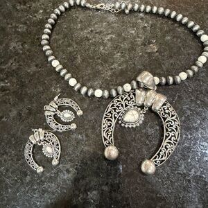 Cowgirl Chic Necklace and Earring Set